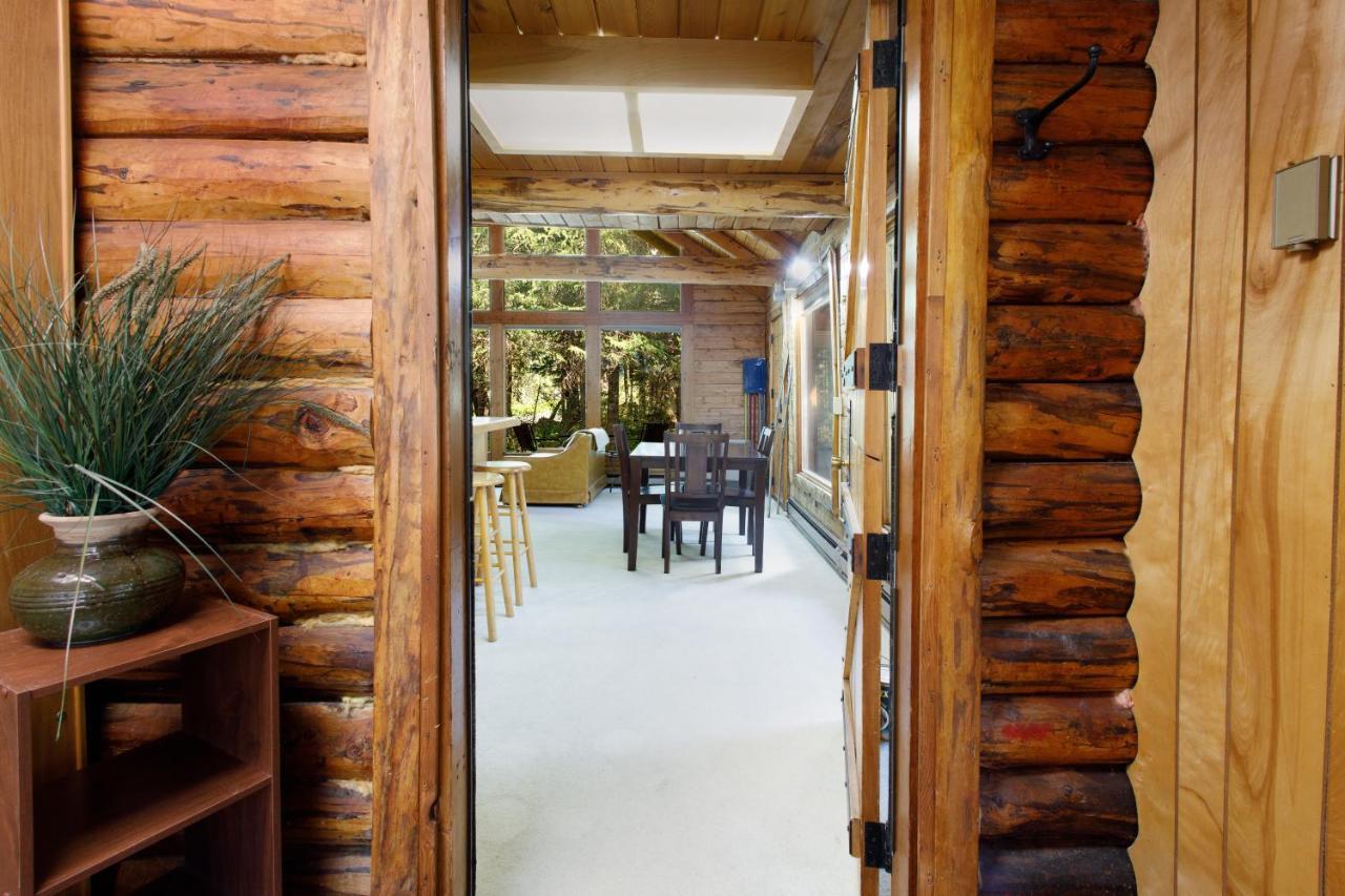 Alpine Meadows Log Cabin Girdwood Exteriör bild