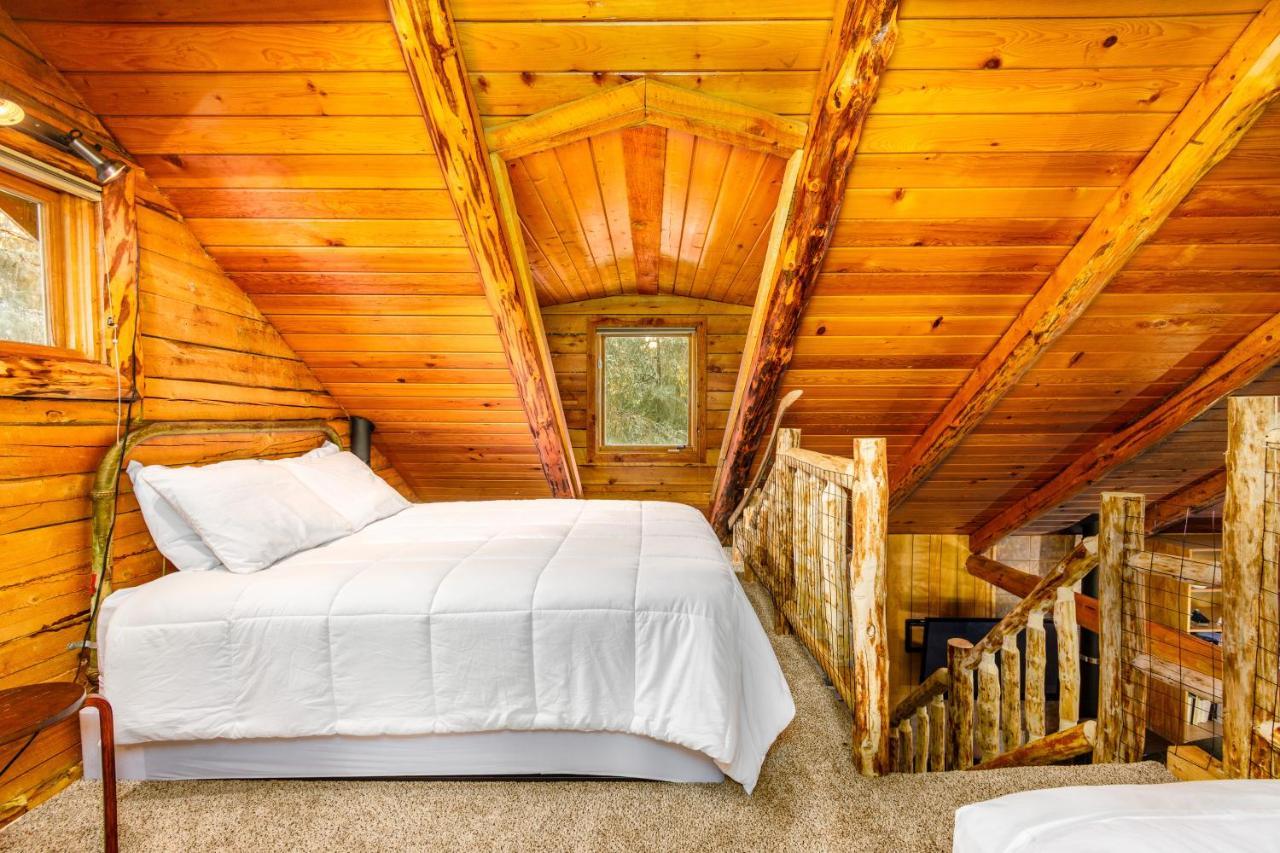 Alpine Meadows Log Cabin Girdwood Exteriör bild